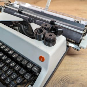 Olympia SM8 / SM9 (Late) Typewriter Feet