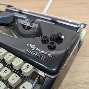 Olympia SF / Splendid 33 / 66 / 99 Typewriter Feet - Set Of 4