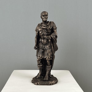 Julius Caesar Bust Statue, 25 cm - 10 in, Caesar Bust Sculpture, Roman Statue, Statue Decor