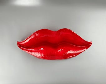 Big Lip Wandskulptur, 55 cm - 12,6 Zoll, Lip Wanddekor, Einzigartige Wandkunst, Geschenk für Sie, Housewarming Geschenk