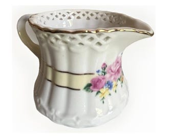 Vintage Weddingstar Floral Porcelain Creamer Scalloped Gold Trim Cottagecore