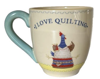 Debbie Mumm “I Love Quilting” Chicken Mug Jo-Ann Fabrics 2009 Ceramic Cottage