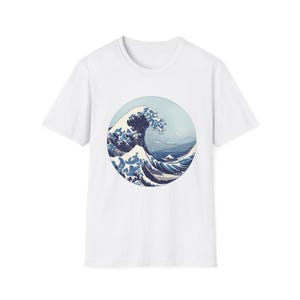 Japanese Wave T-Shirt, Great Wave Tee, Unisex Softstyle Shirt, Kanagawa Wave Top, Wave Art Tee for Men
