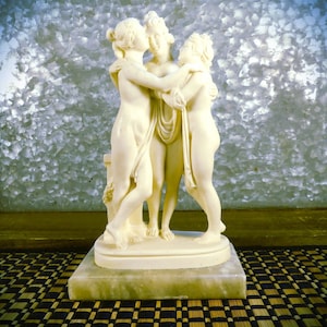 i47　美品　良品　StoneLite Prof BESSI  裸婦像 イタリア彫刻 Italian Studio Prof. Giuseppe Bessi Nude Woman Sculpture sold at