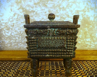 James Mont Shang Bronze-Style Miniature Square Chinese Fang Ding Trinket Box with Removable Liner (Made in Taiwan)