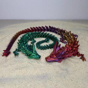 Drache 3D gedruckt optional mit Drachenei beweglicher Drache Kristalldrache gelenkig Fidget Schreibtischspielzeug Kindergeburtstag Geschenk