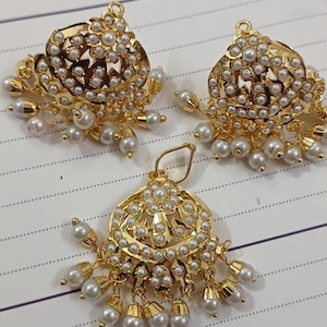 Handcrafted Indian Jadau Jewelry Set - Pearls and Intricate Details for a Touch of Opulence