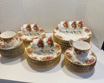 Plats Royal Albert Old Country Roses : fabriqués en Angleterre, assiettes, bols, tasses, bien plus encore, vendus séparément