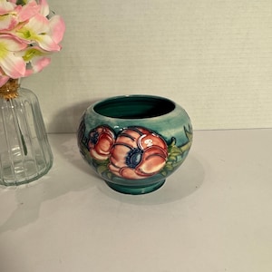 Moorcroft Vase - Etsy Canada