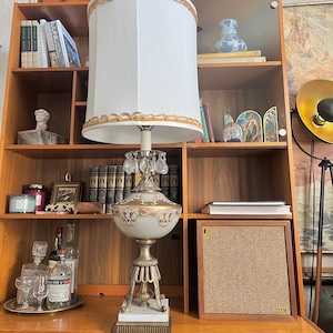 Vintage Hollywood Regency Oversized Table Lamp – Ornate Brass & Granite Base, Filigree Glass