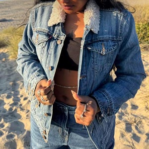 Vintage Y2K Indie Grunge Streetwear Mid Wash 2000s Cropped