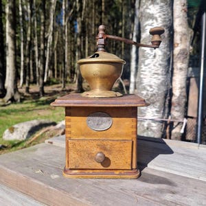 Vintage German Coffee Grinder | Wood Brass Manual Coffee Mill | “Garantirt Prima” Antique | Rustic Kitchen Decor | European Farmhouse Style