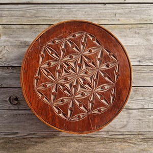 Antike Norwegische Bugholzdose | Handgeschnitzter Chip Carving Deckel | Skandinavische Volkskunst Schätze | Dekorative Box | Norwegische Volkskunst