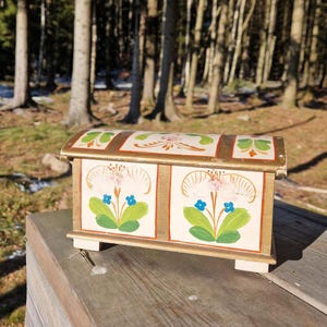 Antique Norwegian Wooden Box | Hand Painted Rosemaling Storage | Folk Art Keepsake Chest | Rustic Nordic Decor | Scandinavian Jewelry Box