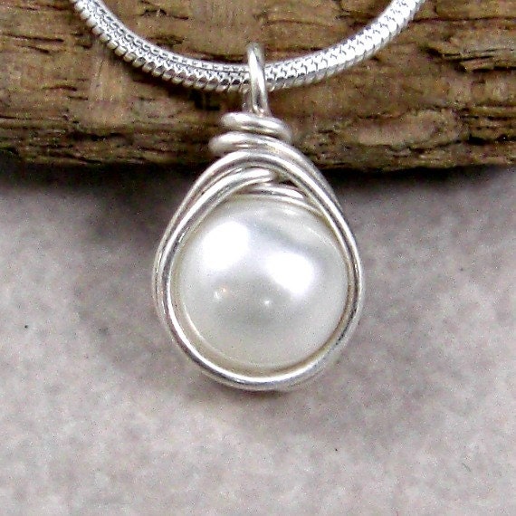 Items similar to White Pearl Necklace Sterling Silver on Etsy