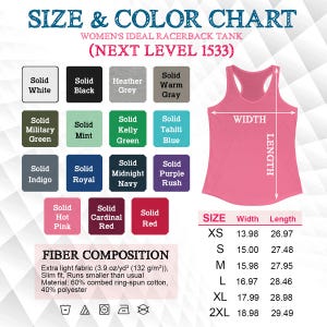 K&ouml;nnte beinhalten: Gr&ouml;&szlig;entabelle f&uuml;r ein Racerback-Tanktop mit Farboptionen in Unifarben wie Wei&szlig;, Schwarz, Grau, Gr&uuml;n, Blau, Rot und Pink. Die Tabelle enth&auml;lt die Ma&szlig;e f&uuml;r Breite und L&auml;nge in Zoll f&uuml;r die Gr&ouml;&szlig;en XS, S, M, L, XL und 2XL. Das Tanktop besteht aus einem leichten Stoffgemisch aus 60 % gek&auml;mmter Ringspinn-Baumwolle und 40 % Polyester.