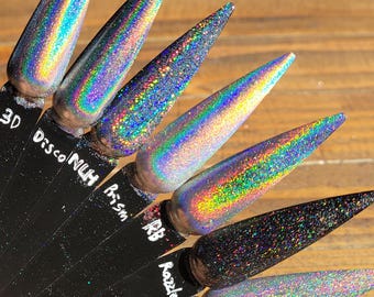 May include: A close-up of six iridescent glitter jars with labels that read "3D Disco Nillh Prism", "RB Razzle SD", and "@iuleArt".