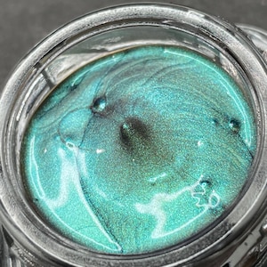 No.21 New CS Chrome Colorshift Chameleon Cosmetic Liquid Eyeshadow in Glass Jar