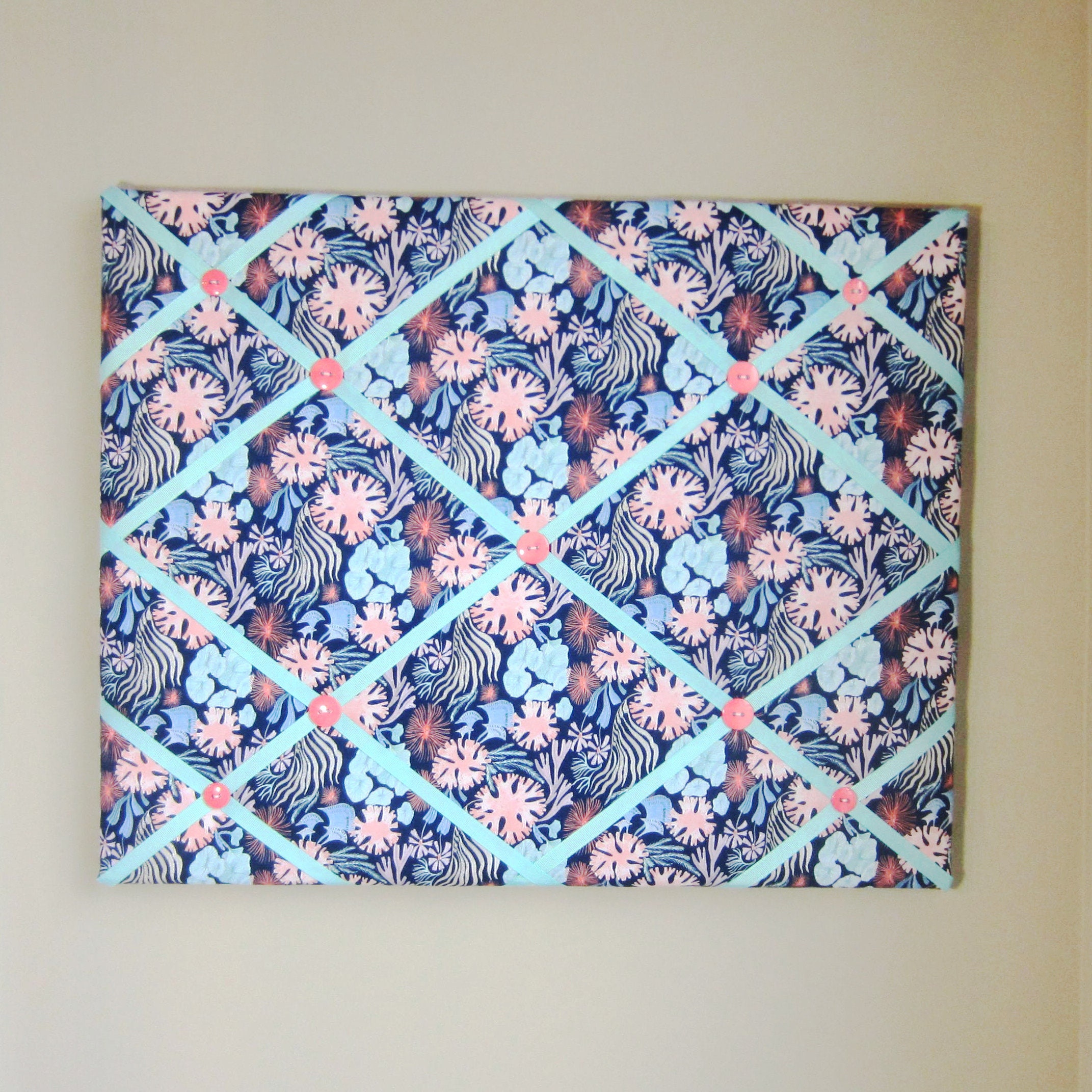 Note Board With Ribbon 16