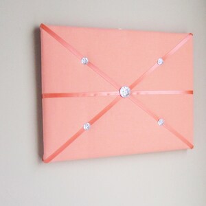 28x33 cm Creamsicle Peach fransk minnestavla, visionstavla, drömtavla, anteckningstavla, fotodisplay, bandtavla, rosetttavla, rosetthållare