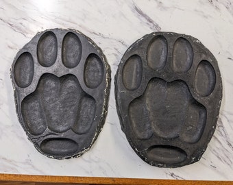 Large realistic feline feet paw molds