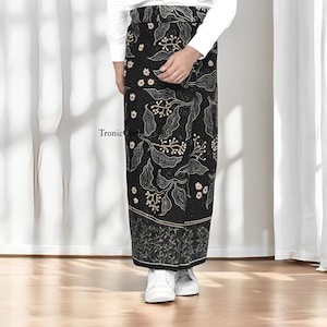 Parijotho Motif Batik Sarong Elegant and Comfortable,Batik Sarong,Traditional Batik,Handmade Sarong,Batik Wrap Skirt,Beach Cover Up