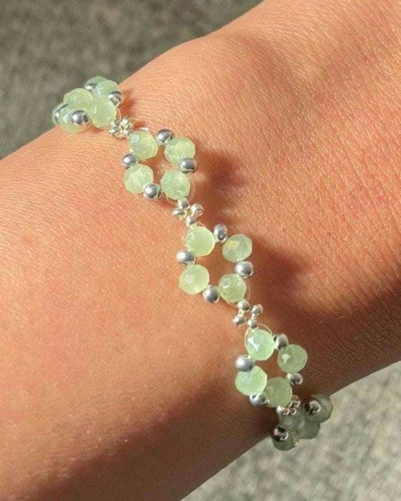 Elegant Handmade Sage Green Beaded Bracelet, Silver Accents, Adjustable Women's Jewellery, Handmade bracelet