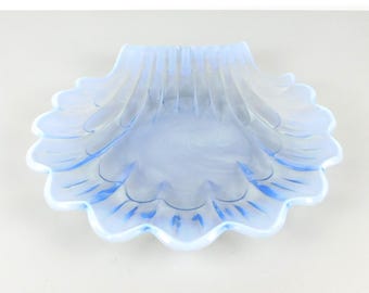 Duncan & Miller Style Sanibel Blue Opalescent Glass Large Seashell Dish/Bowl