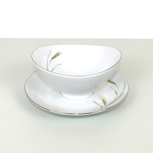 Mikasa Fine China Cyrus Collection Gravy Bowl w/ Attached Plate - Narumi Japan #5501