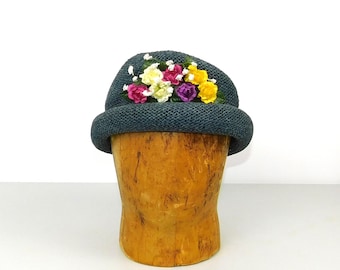 Vintage Forest Green Woven Straw Hat w/ Floral Accent
