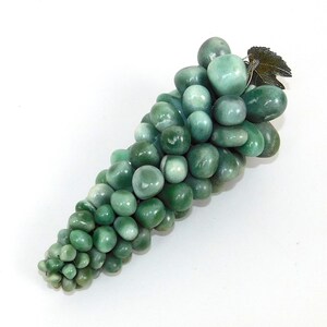 Vintage 9&quot; Jade Alabaster Jasper Green Colored Stone Grape Cluster w/ Hand Wired Silver Toned Leaf