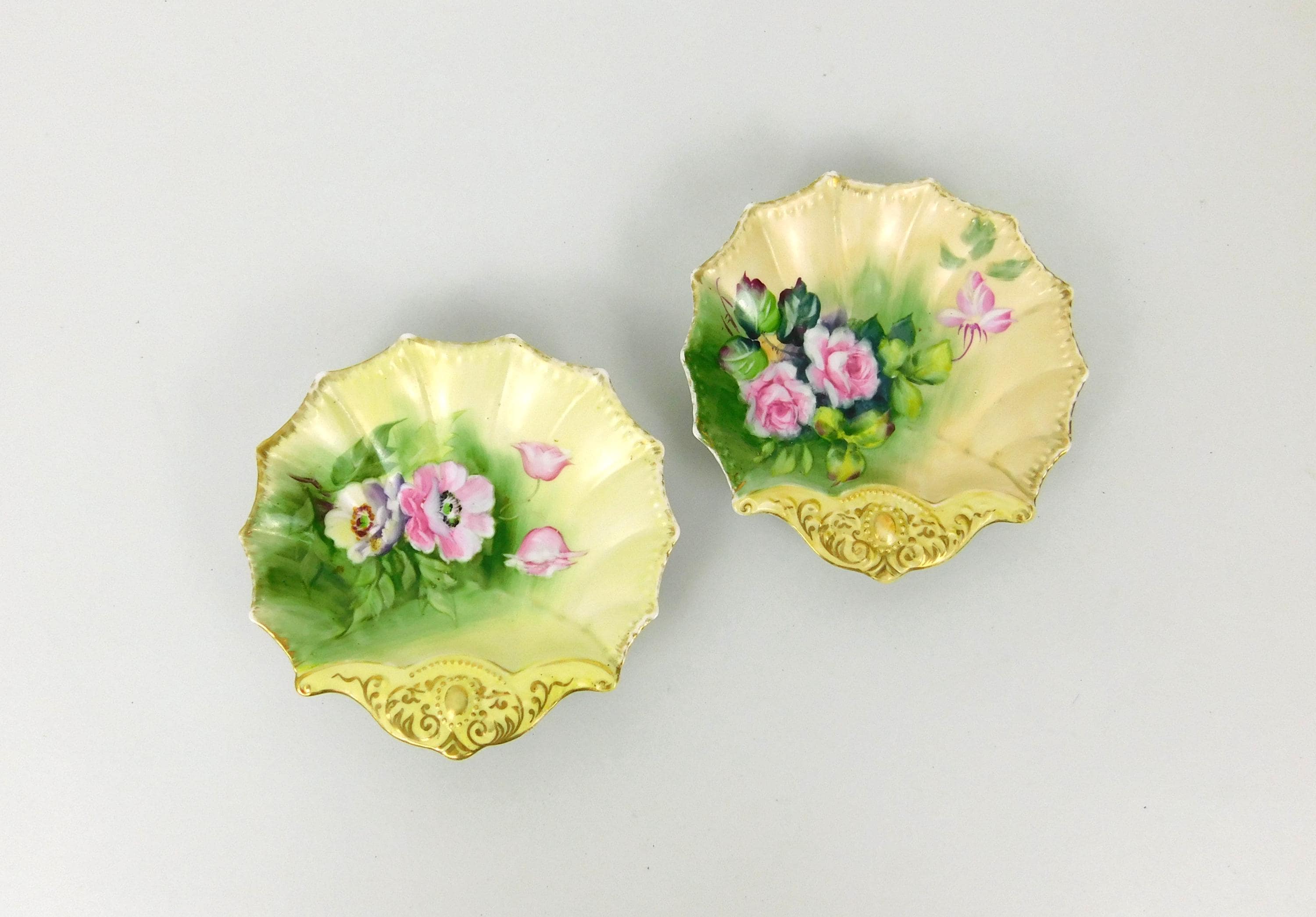 貝殻型手描き花柄磁器皿 2枚セット | 小物/ナッツ/キャンディ皿 - Etsy