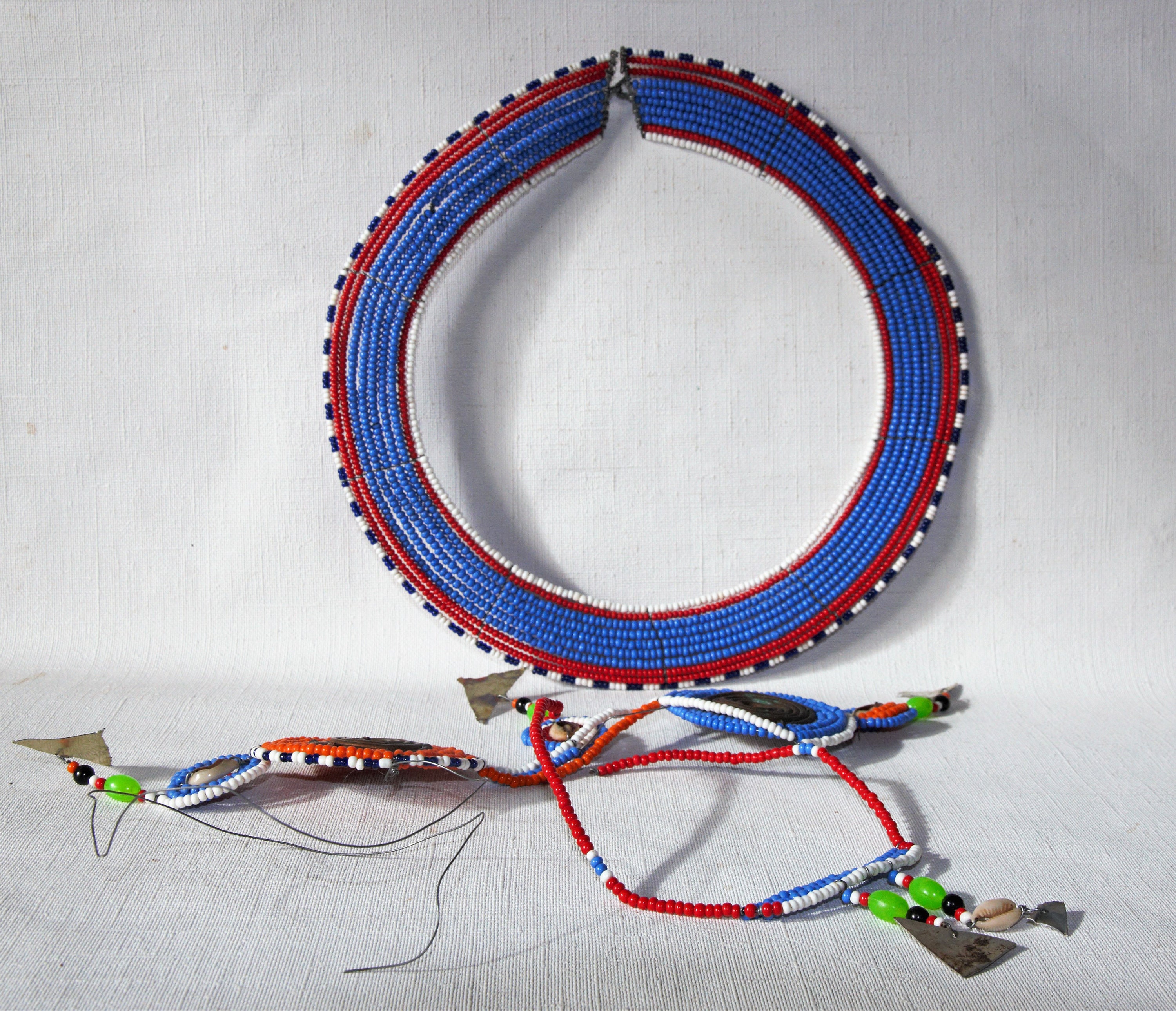 Lot de 3 Colliers Massaïs Vintages. Colliers Ras Du Cou Retro Afrique, Collection Massaï. Bijou à Po