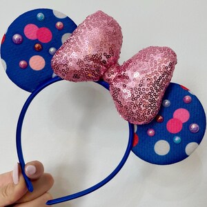 Minnie mouse inspired ears.