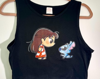 Lilo and Stitch Disney Kurzarm Top. Größe L. Dehnbar. Dazu passende Accessoires.