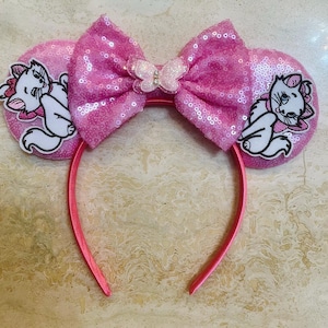 Flirty MARIE inspired Mickey / Minnie Mouse Ears headband. Aristocats Marie Headband. Disney mouse ears. lightweight