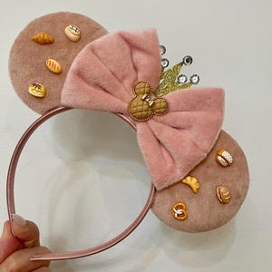 Disney’s Food and Wine Festival inspired Mickey / Minnie Mouse Ears Headband. lightweight. Disney castle.