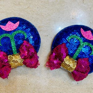 Disneys FROZEN “Anna” inspired Mickey / Minnie Mouse ears Hairclips.
