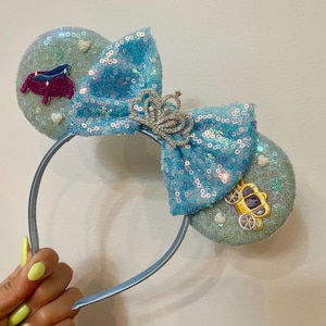 CINDERELLA inspired Mickey / Minnie Mouse ears headband. Disney headband. Standard size. lightweight.