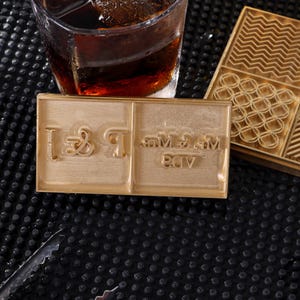 Vassoio per cubetti di ghiaccio personalizzato, piatto per cubetti di ghiaccio da whisky, timbro per ghiaccio con logo aziendale personalizzato, stampo in ottone per ghiaccio, regali per marito