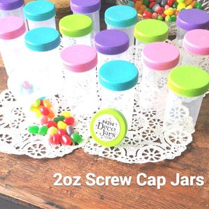 eBoot 150 Piece 2 Oz Plastic Container Jars with Lids Round