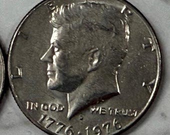 1975/76 Bicentennial 50 Cent Piece Denver Mint