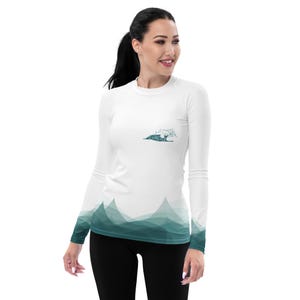 Sea women&#39;s Rash Guard, 50+ UPF, Sun protector women&#39;s rash guard, Long Sleeve Swim Shirt for Surfing, Paddle Boarding, Water Sports