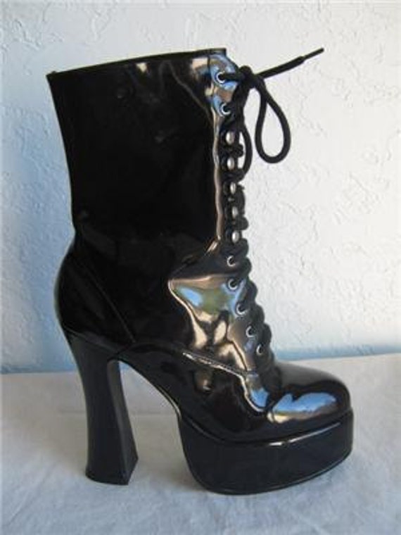 Vintage Ellie Dolly black Patent Lace up Boots 5