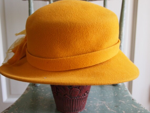 1980s Vintage yellow Hat Felt  Rabbit Hair from N… - image 3