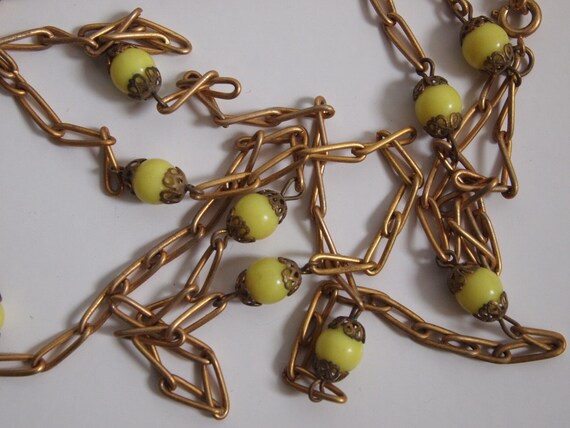 Vintage 1960s Mod yellow glass long necklace pris… - image 2