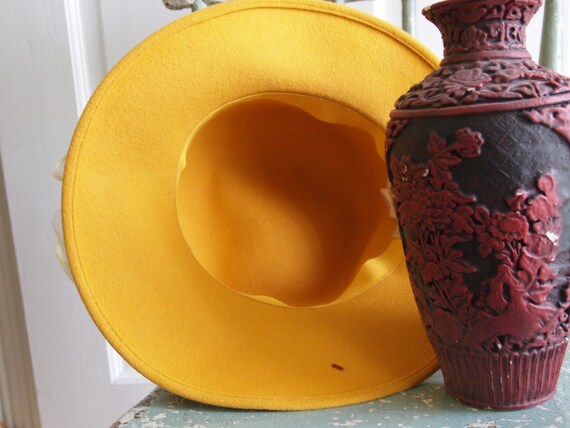 1980s Vintage yellow Hat Felt  Rabbit Hair from N… - image 4