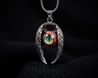 Collana con mini occhio di drago verde alato – Ciondolo gotico con occhio di Allah