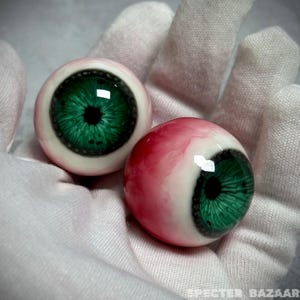 Handcrafted Resin Eyeball Jewelry - eyeball necklace - Gothic Charm Necklaces & Keychains - Chic Gifts for Goths