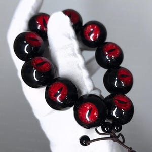 Handmade Resin Red Eye Bracelet for Goth&Punk, Unique Gift for Goth, Weird Eyeball bracelet